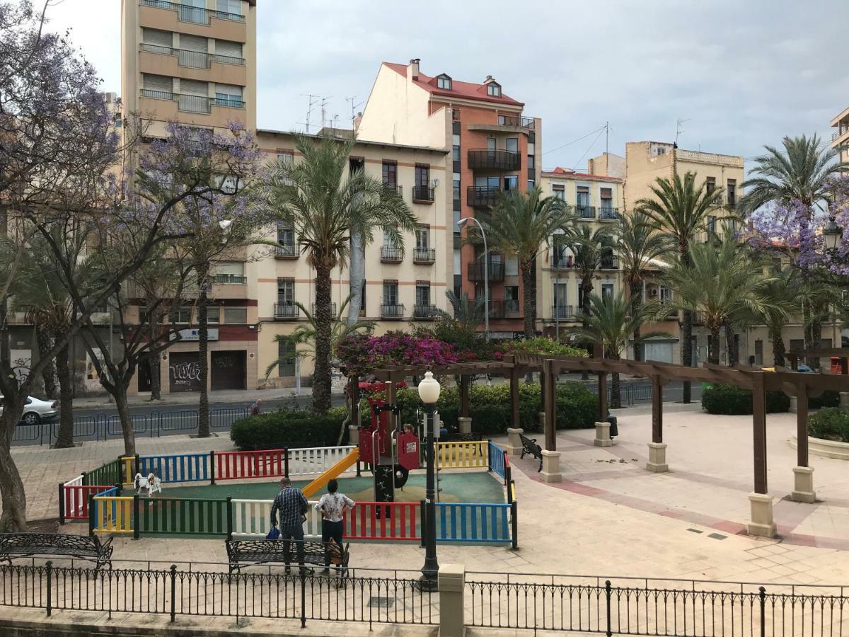 אליקאנטה La Casa De Los Espejos מראה חיצוני תמונה